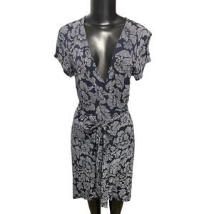 Medium Petite Loft Navy Blue White Cap Sleeve Wrap Dress Floral Dot